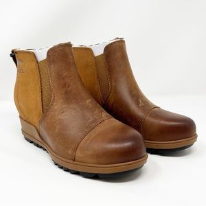 Sorel Evie Waterproof Pull-On Wedge Chelsea Suede Booties Size 5 Velvet Tan